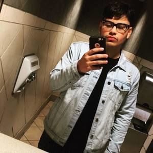 Meet your Posher, Ulises